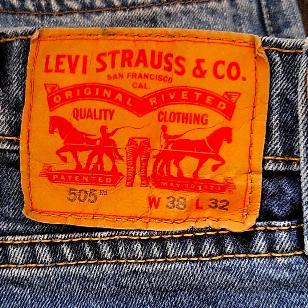 Levi 505 jeans size 38 × 32